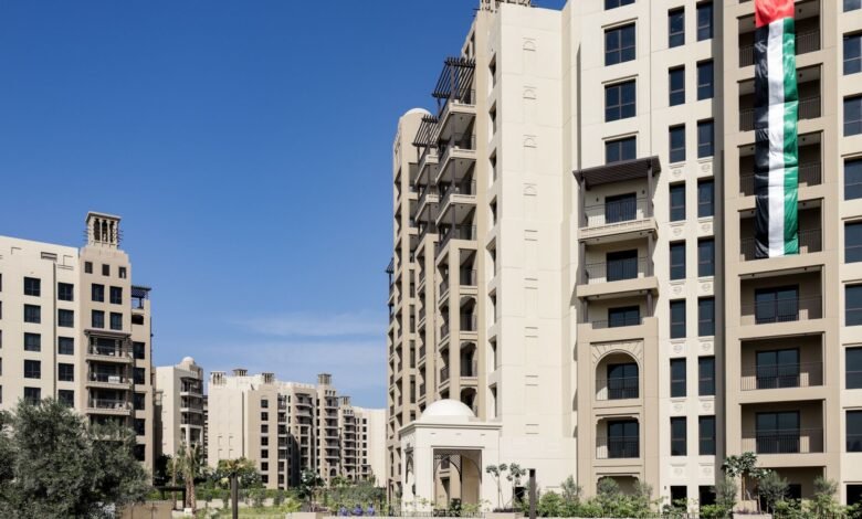 what is a good salary in dubai